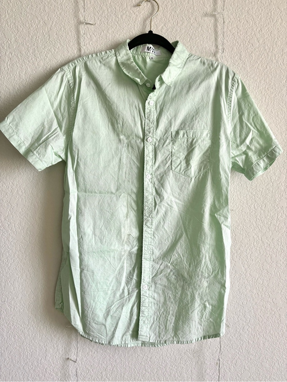 Short Sleeve Button-Down Shirt - Light Green